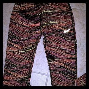 NIKE EPIC RUN SZ LG NEON CROPPED LEGGINGS